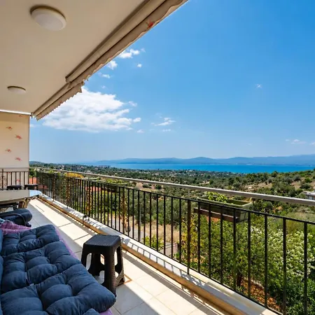 Panorama Seaview Retreat With Balcony Apartment